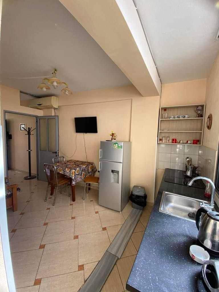 Koli Apartaments Саранде Екстериор снимка